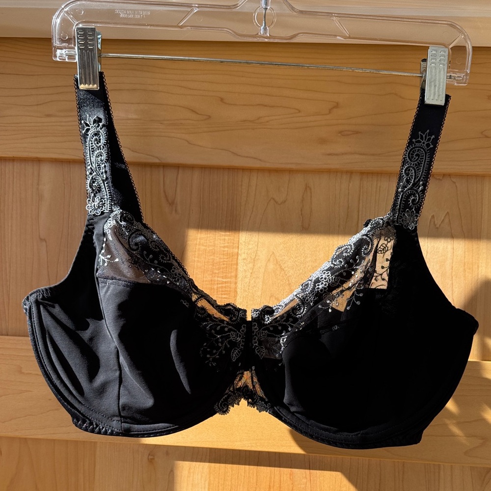 Simone Perele Black and Silver Embroidered Bra